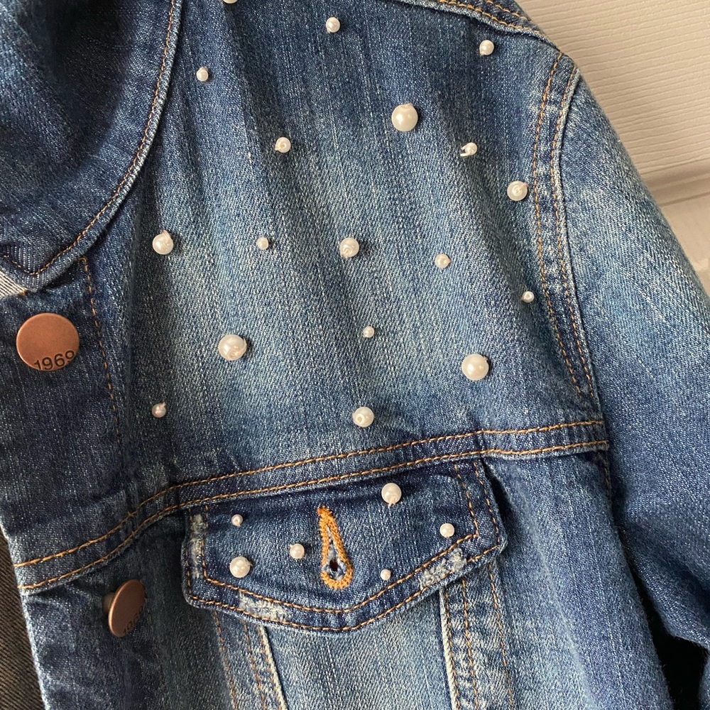 BRIDAL JEAN JACKET WITH PEARLS